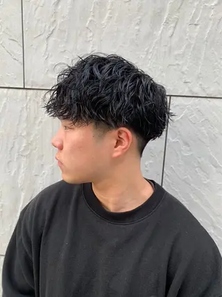 ミディアム カラー パーマ メンズ メンズパーマ特化 🔥韓国ヘア職人🔥のヘアスタイル