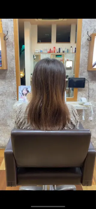 セミロング YELLOW CORN 金沢文庫所属・【金沢文庫4分】髪質 改善/縮毛矯正アラタのヘアスタイル