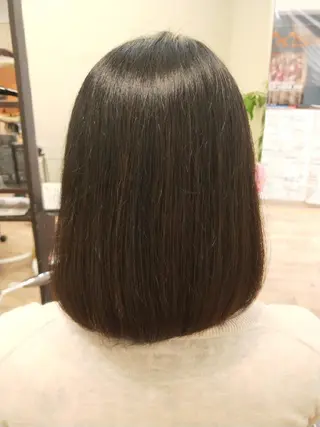 ミディアム R'well所属・はばすみれ🎀ﾈｲﾙ 光ﾌｪｲｼｬﾙ ﾍｱのネイルデザイン
