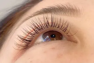 マツエク・マツパ nuna池袋 mokaのマツエク・マツパデザイン