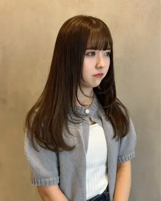 カラー MAMI / Lienのヘアスタイル