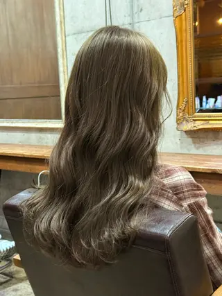 セミロング カラー パーマ ✂︎cadre✂︎ 🪶かまだれいし🪶のヘアスタイル