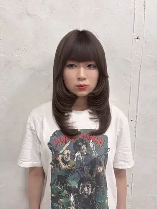 セミロング 小顔ショート🦋 八巻ちさとのヘアスタイル