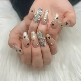 ネイル total salon Bell所属・Totalsalon Bell【嶌田彩華】のネイルデザイン