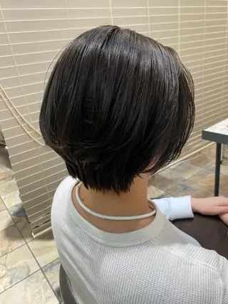 ショート カラー トレンドヘアーに🌈 川村 静香のヘアスタイル