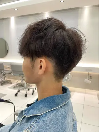 ショート メンズ センターパート/ マッシュ 小野 樹のヘアスタイル