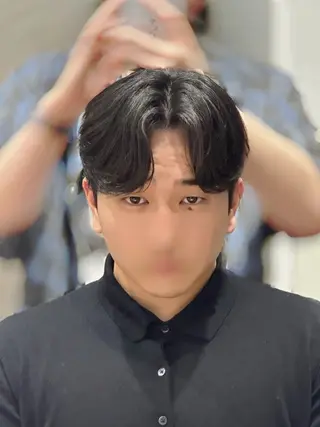 メンズ me by ,,梅田茶屋町所属・メンズ韓国ヘア/ 梅田/優月のヘアスタイル