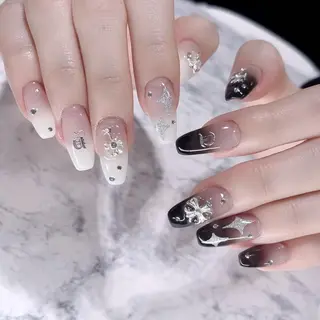 ネイル Queens PUPUのネイルデザイン