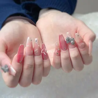 ネイル Queens 榊 まおのネイルデザイン