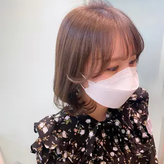 ミディアム カラー 岡野 静華のヘアスタイル