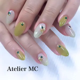 ネイル アトリエ エムシー 【新富町・東銀座】のネイルデザイン
