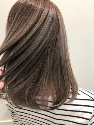ミディアム GO TODAY SHAiRE SALON原宿Stella店所属・GO TODAY シェアサロンのヘアスタイル