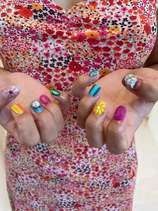 ネイル 束感まつ毛/ネイル/ LED♥KIRARAのマツエク・マツパデザイン