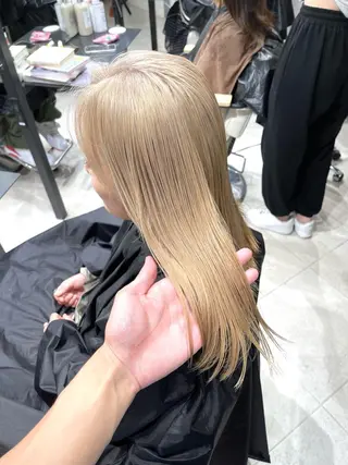 ミディアム ブリーチ🔥ベージュ /グレー/daikiのヘアスタイル