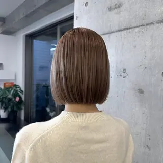 ミディアム カラー 磯　亜由香🌼 ブリーチ/ボブカットのヘアスタイル