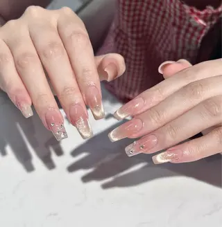 ネイル yuri nail salon所属・Yuri ユリのネイルデザイン