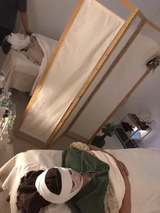 ショート カラー パーマ ヘアアレンジ メンズ ネイル マツエク・マツパ 小顔専門 ヘッドスパ【jiu】のエステ・リラクイメージ