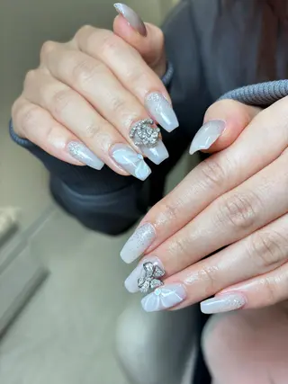 ネイル Flowerネイルサロン所属・. yukiのネイルデザイン