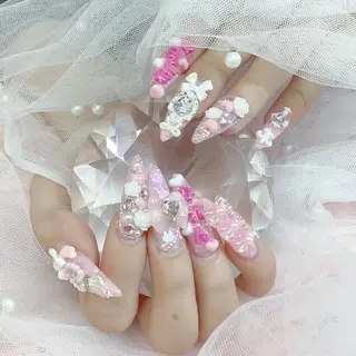 ネイル パーツ全部¥110 サロンミミのネイルデザイン