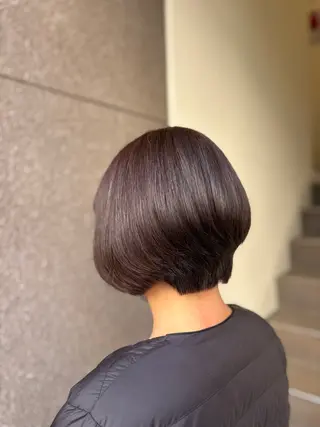 ショート カラー カネコ ナナミのヘアスタイル