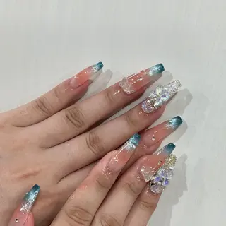 ネイル pomy nail新宿店所属・a yuiのネイルデザイン