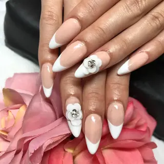 ロング ネイル 《LB》ラブリエ Nail&eyeのマツエク・マツパデザイン