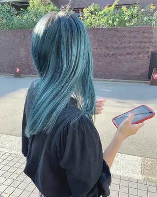 ロング 🌼U24 ヘアデザインラボのヘアスタイル