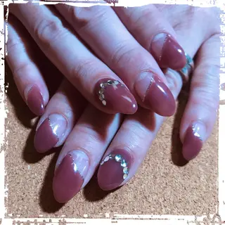 ネイル ECLAT エクラ所属・寺山 千鶴のネイルデザイン