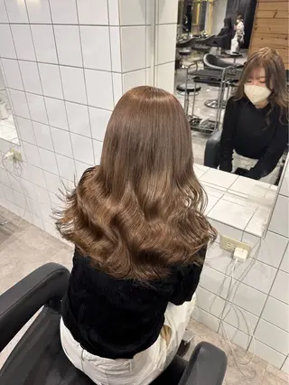 ロング カラー NAMI🤎ブラウン &ミルクティー🤍のヘアスタイル