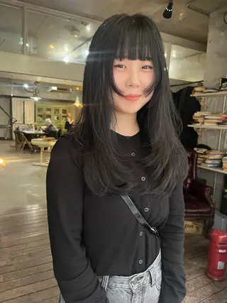 セミロング カラー ハイトーン/顔まわり レイヤー/YUKAのヘアスタイル