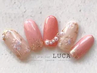 ネイル ネイルアトリエルカ スタッフのネイルデザイン