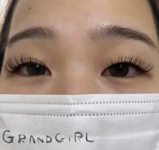 マツエク・マツパ GRANDGIRL所属・ヨシダ セリナのマツエク・マツパデザイン