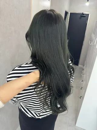 ロング カラー 赤み無し柔らかカラー 【梅田】madokaのヘアスタイル