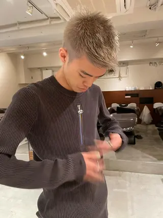 ショート カラー ファッションに 溶け込むstyleのヘアスタイル