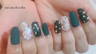 セミロング ネイル ネイルスタジオ シェイクユアハンズのネイルデザイン