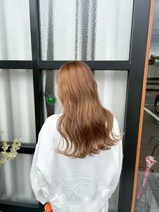 カラー ロング 高村 菜子のヘアスタイル
