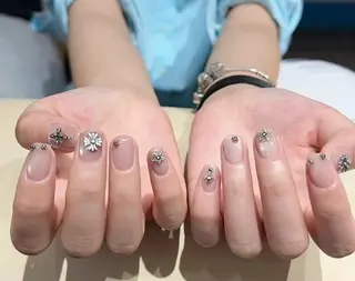 ネイル 高木 維麗絲のネイルデザイン