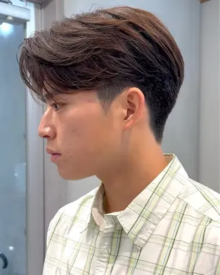 ショート センターパート /ニュアンスパーマのヘアスタイル