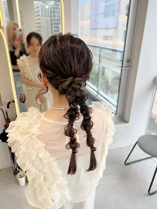 ヘアアレンジ maya レイヤーカットのヘアスタイル