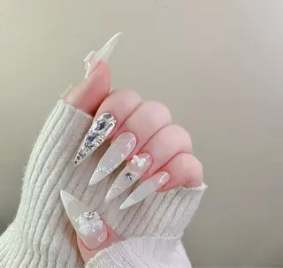 ネイル Lyna 池袋のネイルデザイン