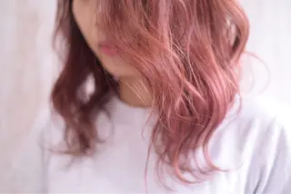 ミディアム カラー GATE.所属・GATE. staffのヘアスタイル