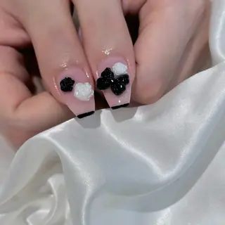 ネイル Kanon 🤍のネイルデザイン