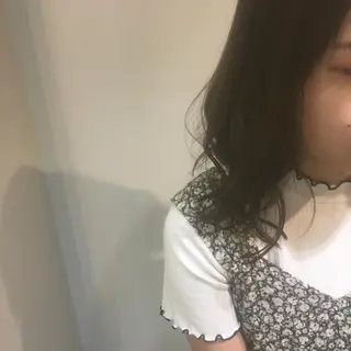 セミロング カラー しのはら まどかのヘアスタイル