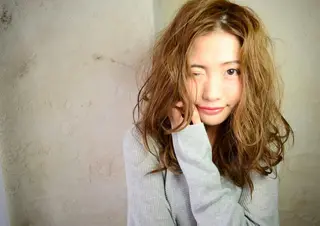 セミロング channel 大澤俊文のヘアスタイル