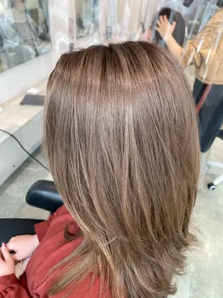 セミロング カラー 💫骨格診断カット 🌈KAHOのヘアスタイル