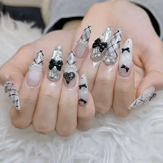 ネイル ANH ゴテゴテネイルのネイルデザイン