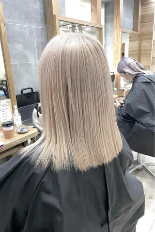 ミディアム カラー gisele所属・小山 一之のヘアスタイル