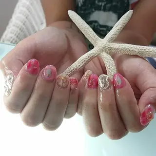 ネイル QULEONAIL所属・大城 裕麻のネイルデザイン