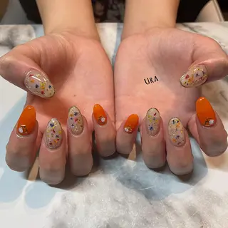 ネイル UrakoNail 《nail》のネイルデザイン