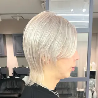 メンズ メンズパーマ🔵 ハイトーン✨原田慎也のヘアスタイル